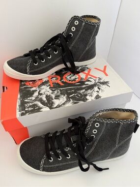 Roxy Rizzo Denim High Top Sneakers Women’s 8.5 Black NWOT With Box